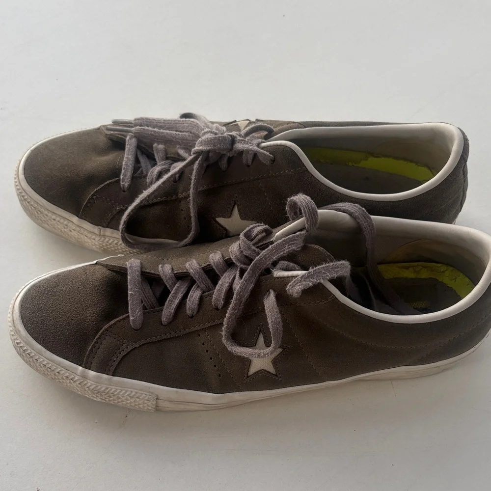 Converse Brown Suede Sneakers with Star Accents - Picture 2 of 6